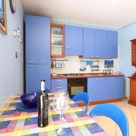 Apartment Seaside With Balcony