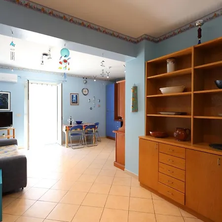Apartment Seaside With Balcony Letojanni