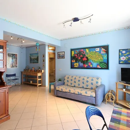 Apartment Seaside With Balcony